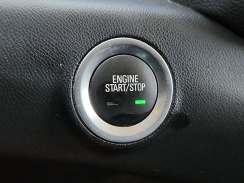 Used 2023 GMC Terrain SLT w/ LPO, Floor Liner Package FWD image 16