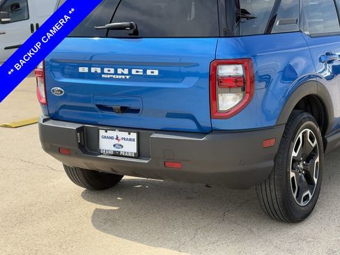 Used 2022 Ford Bronco Sport Outer Banks w/ Tech Package AWD/4WD image 8