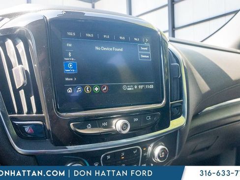 Used 2023 Chevrolet Traverse LT FWD image 7