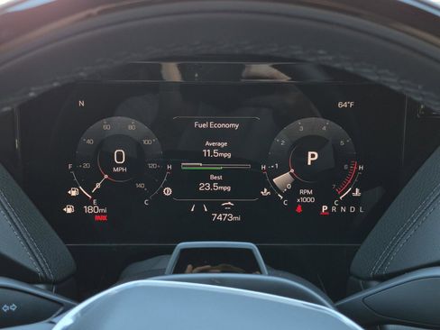 Used 2025 GMC Yukon XL Denali w/ Denali Reserve Package image 13