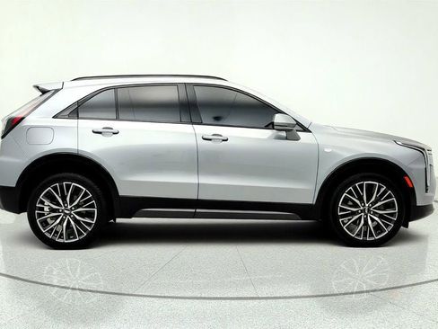 Used 2024 Cadillac XT4 Sport FWD image 4