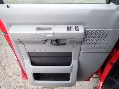 New 2026 Ford E-350 and Econoline 350 Super Duty w/ Interior Upgrade Package RWD image 16
