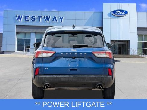 Used 2022 Ford Escape SE w/ SE Sport Appearance Package FWD image 4