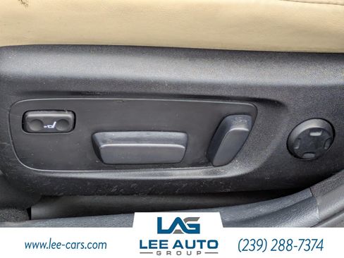 Used 2014 Toyota Avalon Limited FWD image 15