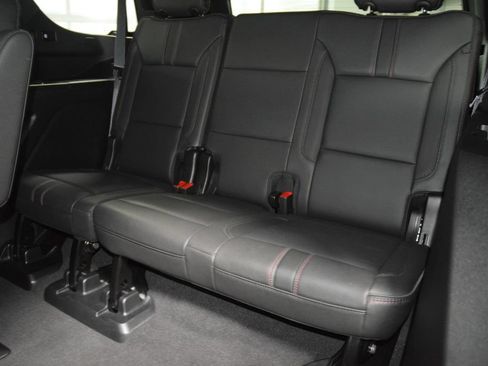 Used 2024 Chevrolet Tahoe RST w/ Luxury Package AWD/4WD image 42