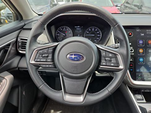 Used 2023 Subaru Outback Onyx Edition AWD/4WD image 18