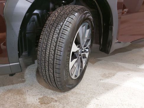 Certified 2025 Subaru Outback Limited w/ Popular Package #2 image 34