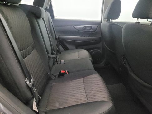 Used 2020 Nissan Rogue S image 19