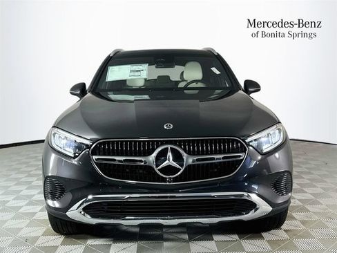 Used 2026 Mercedes-Benz GLC 300 image 2