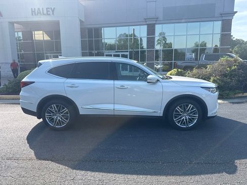 Used 2023 Acura MDX SH-AWD w/ Advance Package image 2