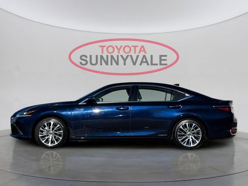 Used 2020 Lexus ES 300h w/ Premium Package image 6