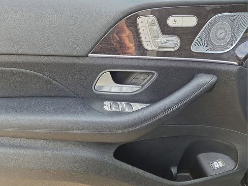 Used 2020 Mercedes-Benz GLE 350 4MATIC image 21