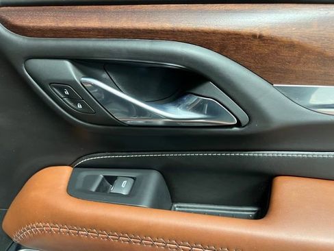 Used 2023 GMC Yukon XL Denali Ultimate w/ LPO, Floor Liner Package image 53