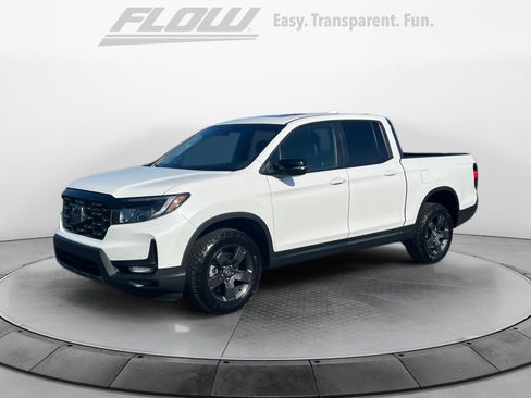 Used 2026 Honda Ridgeline TrailSport image 3
