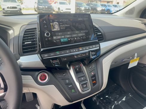 New 2026 Honda Odyssey EX-L image 14