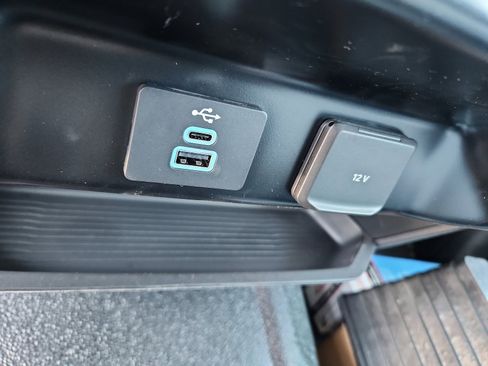 Used 2024 Ford F350 XL w/ Snow Plow Prep Package image 39