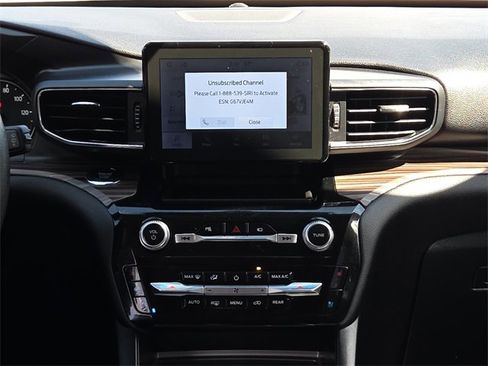 Certified 2023 Ford Explorer Limited image 11