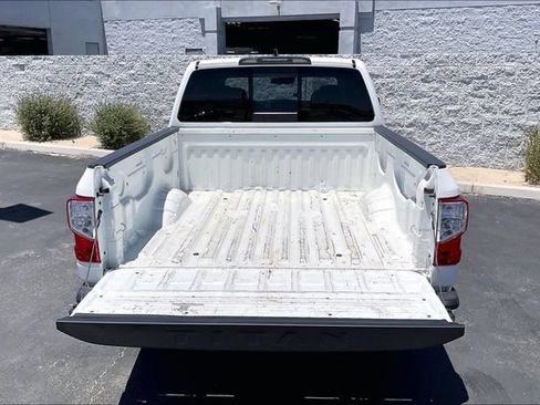 Used 2023 Nissan Titan SV AWD/4WD image 34