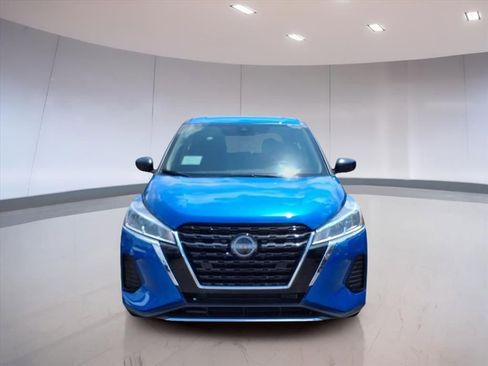 New 2025 Nissan Kicks Play S w/ Interior Electronics Package image 8