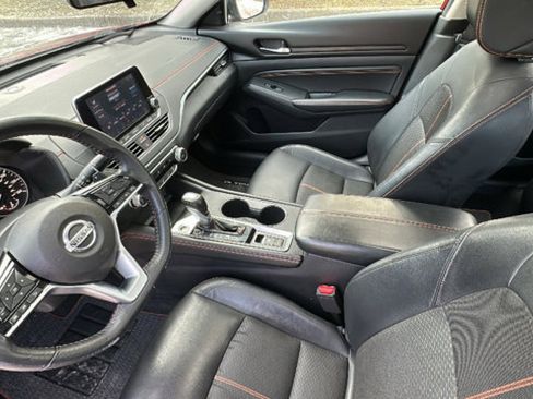 Certified 2020 Nissan Altima 2.5 SR w/ Premium Package image 23