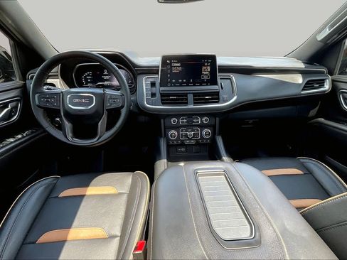Used 2024 GMC Yukon AT4 w/ AT4 Premium Package AWD/4WD image 14