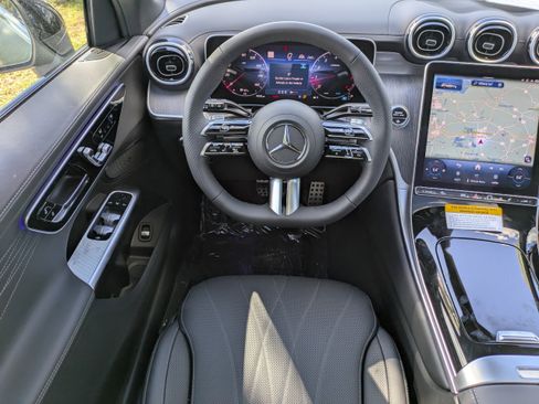 New 2026 Mercedes-Benz GLC 300 4MATIC image 16
