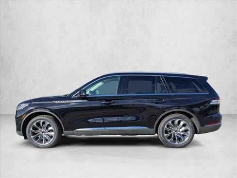 New 2026 Lincoln Aviator Reserve RWD image 5