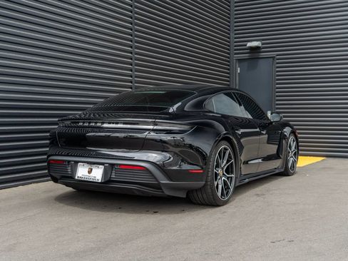 Used 2024 Porsche Taycan 4S AWD/4WD image 9