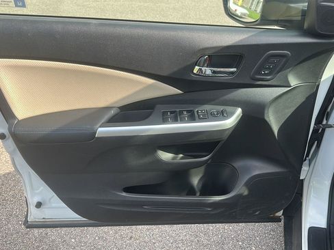 Used 2016 Honda CR-V Touring image 9