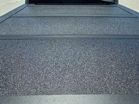 Used 2025 GMC Sierra 1500 Denali AWD/4WD image 18