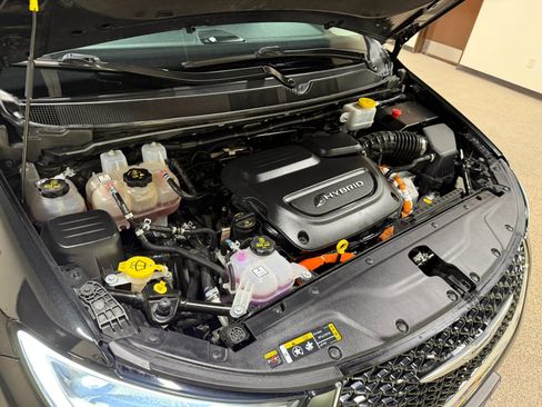 Used 2023 Chrysler Pacifica Touring-L FWD image 63