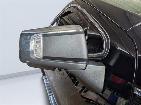 Used 2022 GMC Sierra 1500 SLT w/ SLT Premium Plus Package image 11