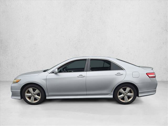 Used 2011 Toyota Camry SE w/ SE Extra-Value Pkg #1 FWD image 8