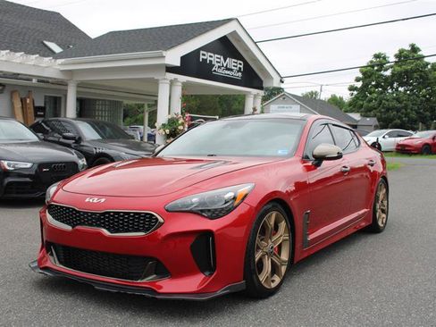 Used 2021 Kia Stinger GT2 RWD image 3