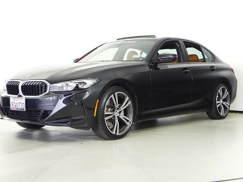 Used 2023 BMW 330i Sedan w/ Driving Assistance Package RWD image 2