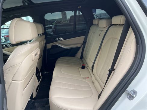 Used 2021 BMW X5 xDrive45e w/ Premium Package AWD/4WD image 25