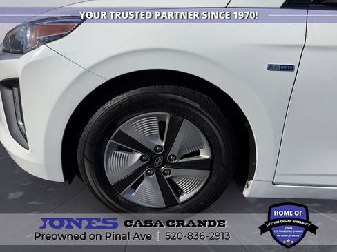 Used 2020 Hyundai Ioniq Blue image 14