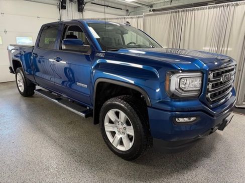 Used 2017 GMC Sierra 1500 SLE w/ Elevation Edition AWD/4WD image 3