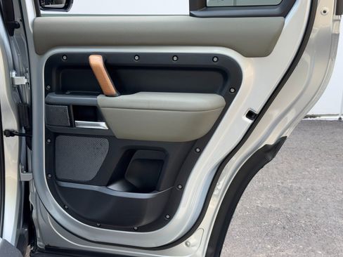 Used 2023 Land Rover Defender 110 X image 48