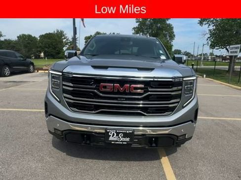 Used 2024 GMC Sierra 1500 SLT w/ SLT Premium Plus Package AWD/4WD image 3