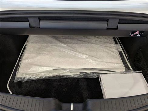 Used 2026 Mercedes-Benz Maybach SL 680 image 4