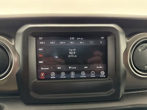 Used 2023 Jeep Wrangler Unlimited w/ Cold Weather Group AWD/4WD image 28