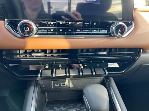 New 2025 GMC Canyon AT4 image 14