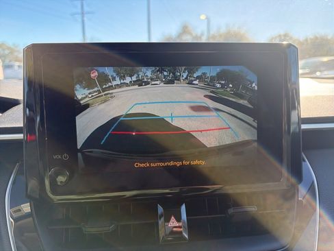 Used 2025 Toyota Corolla LE image 13