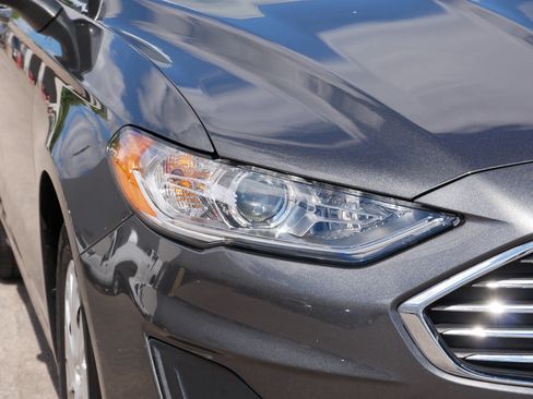 Used 2019 Ford Fusion S FWD image 16