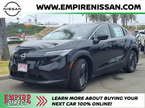 New 2026 Nissan Leaf FWD image 1