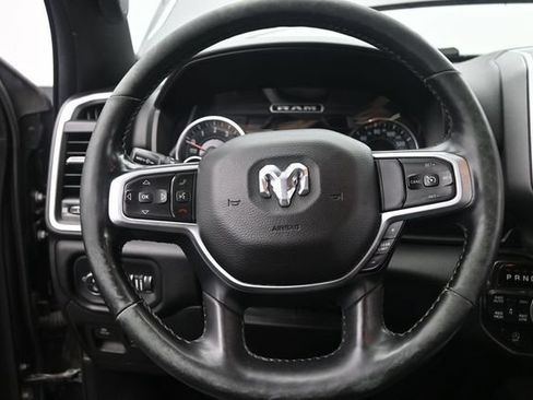 Used 2019 RAM 1500 Big Horn AWD/4WD image 27