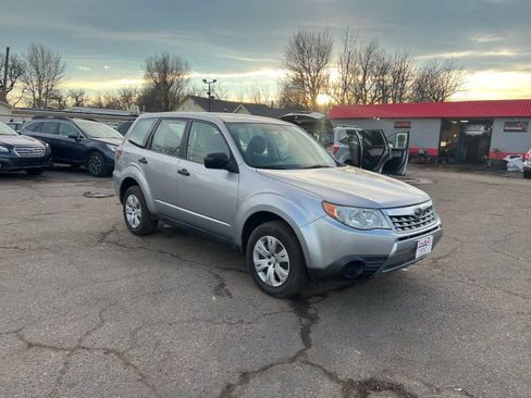 Used 2013 Subaru Forester 2.5X image 4