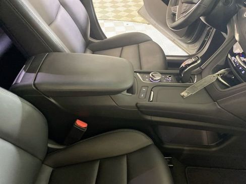 Used 2024 Cadillac XT5 Luxury w/ LPO, Floor Liner Package AWD/4WD image 44