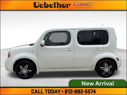 Used 2013 Nissan Cube 1.8 S w/ Interior Designer Pkg FWD image 16
